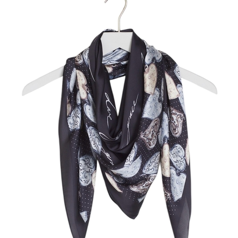 Chico’s Heart and Dot Oversized Square Scarf (NWT)